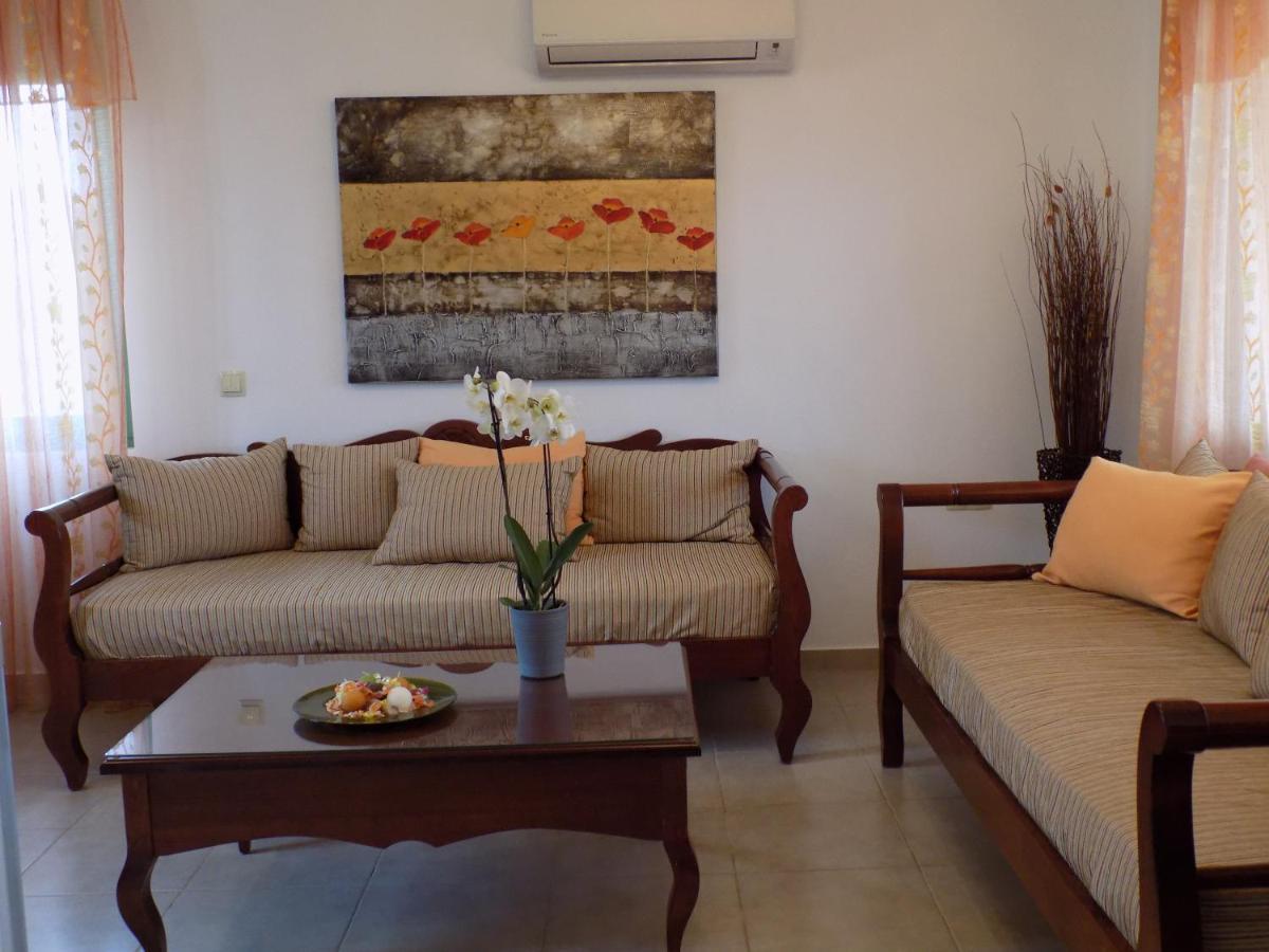 קסרוקמפוס Alkionides Villas מראה חיצוני תמונה