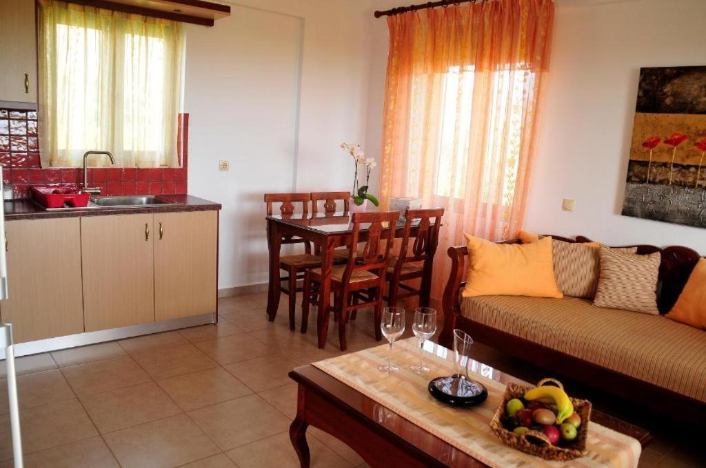 קסרוקמפוס Alkionides Villas מראה חיצוני תמונה