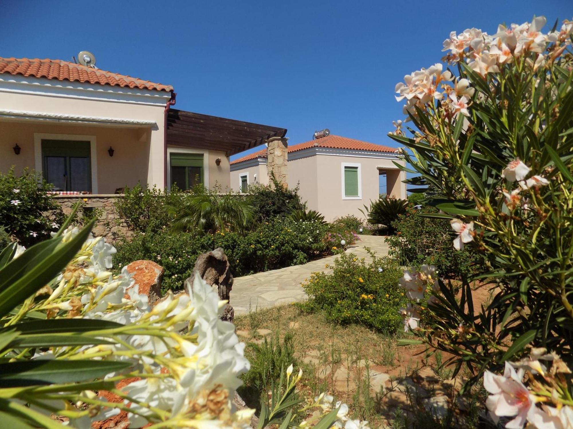 קסרוקמפוס Alkionides Villas מראה חיצוני תמונה